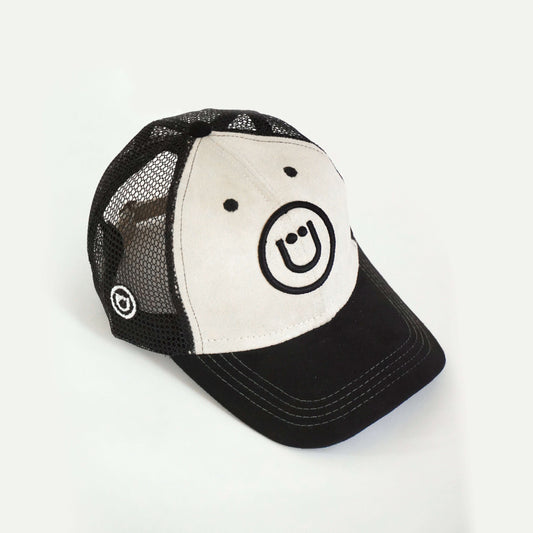SIGNATURE TRUCKER