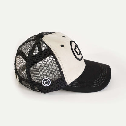 SIGNATURE TRUCKER