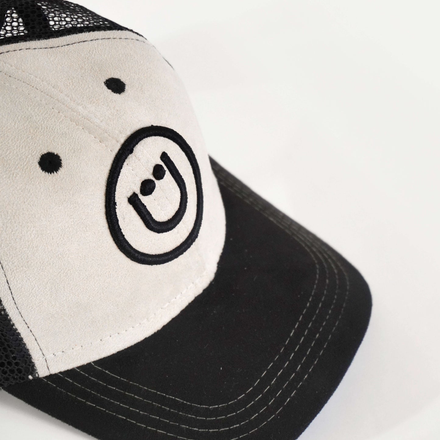 SIGNATURE TRUCKER